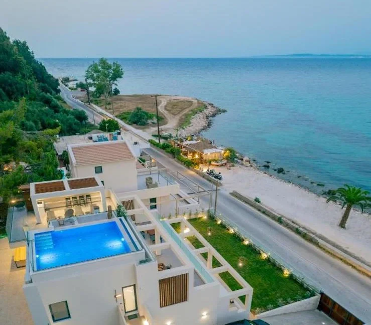 Sea-front villa Zakynthos 24