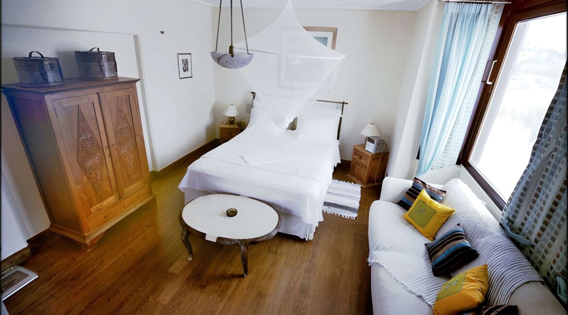 Seaside Villa Athens for sale 1