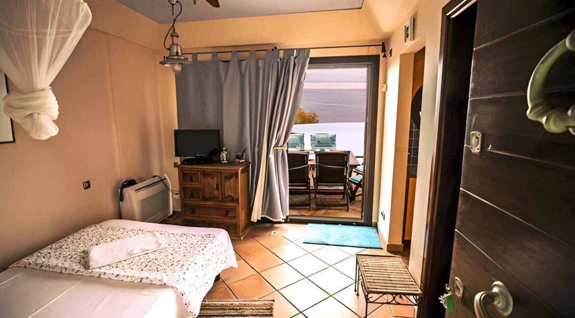 Seaside Villa Athens for sale 4