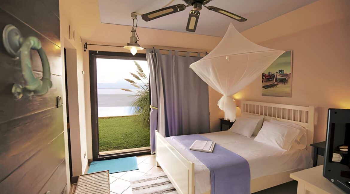 Seaside Villa Athens for sale 7