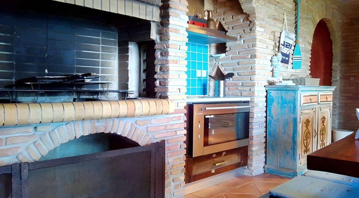 Seaside Villa Athens for sale 9