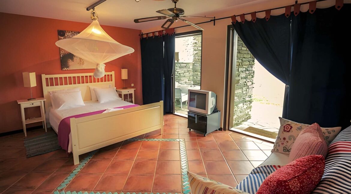 Seaside Villa Athens for sale 9