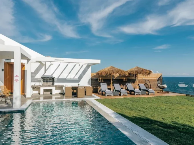 Small Seafront Villa Zakynthos with pool