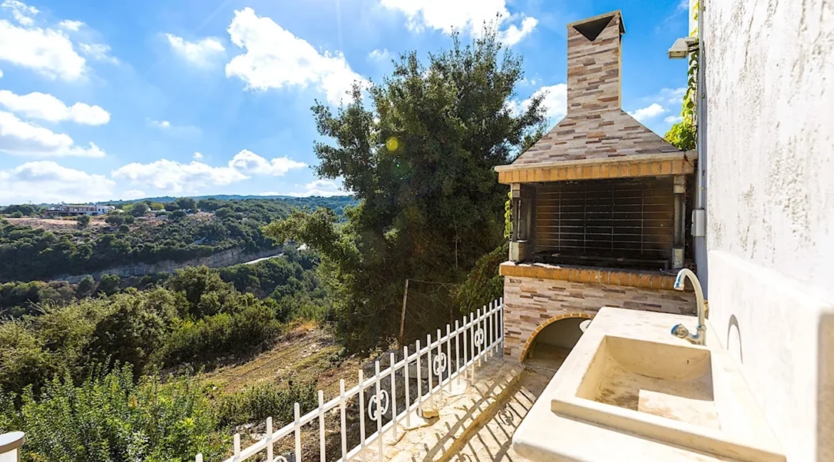 Villa for sale near Rethymno Crete 1