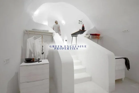 2 Charming Santorini Cave-Houses in Megalochori 1