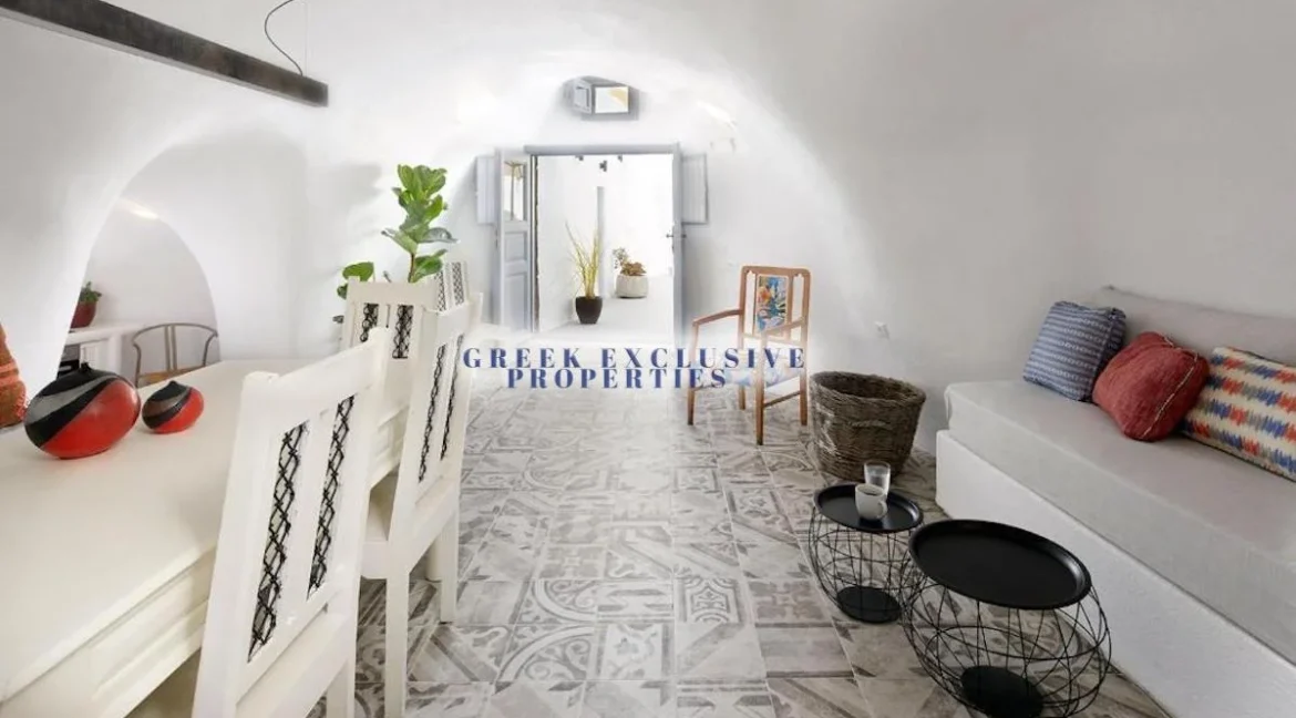 2 Charming Santorini Cave-Houses in Megalochori 23