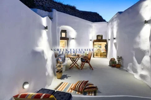 2 Charming Santorini Cave-Houses in Megalochori 26