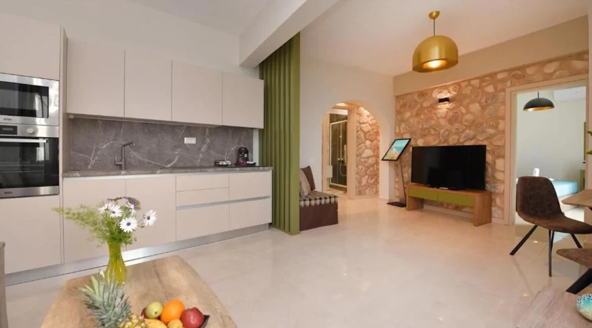 Beautiful Renovated Classical House in Syros Ermoupoli 13