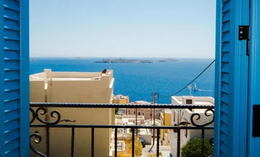 Beautiful Renovated Classical House in Syros Ermoupoli 4