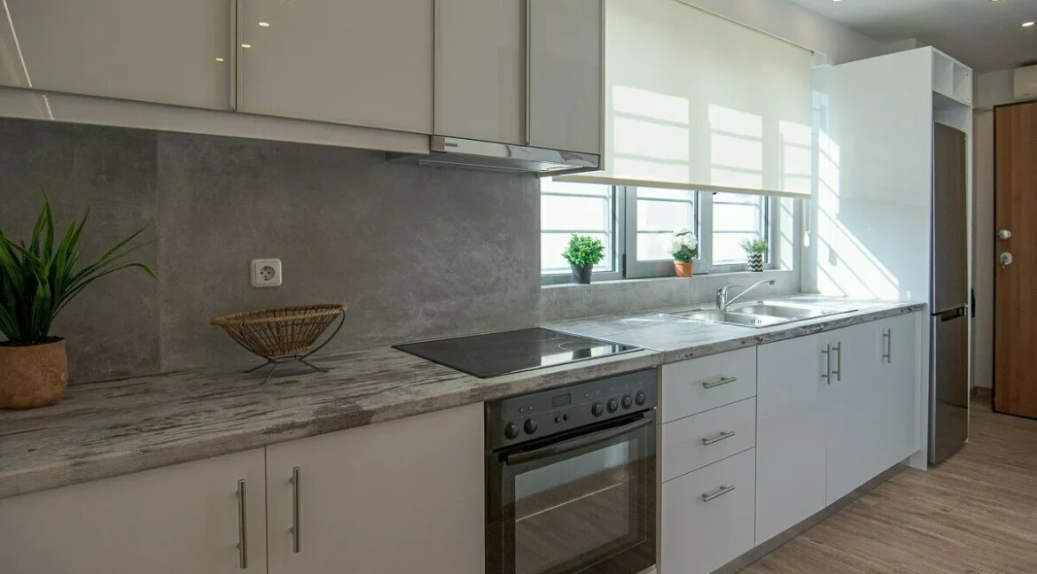 Building with 8 Fully-Equipped Suites - Ideal for Airbnb 14