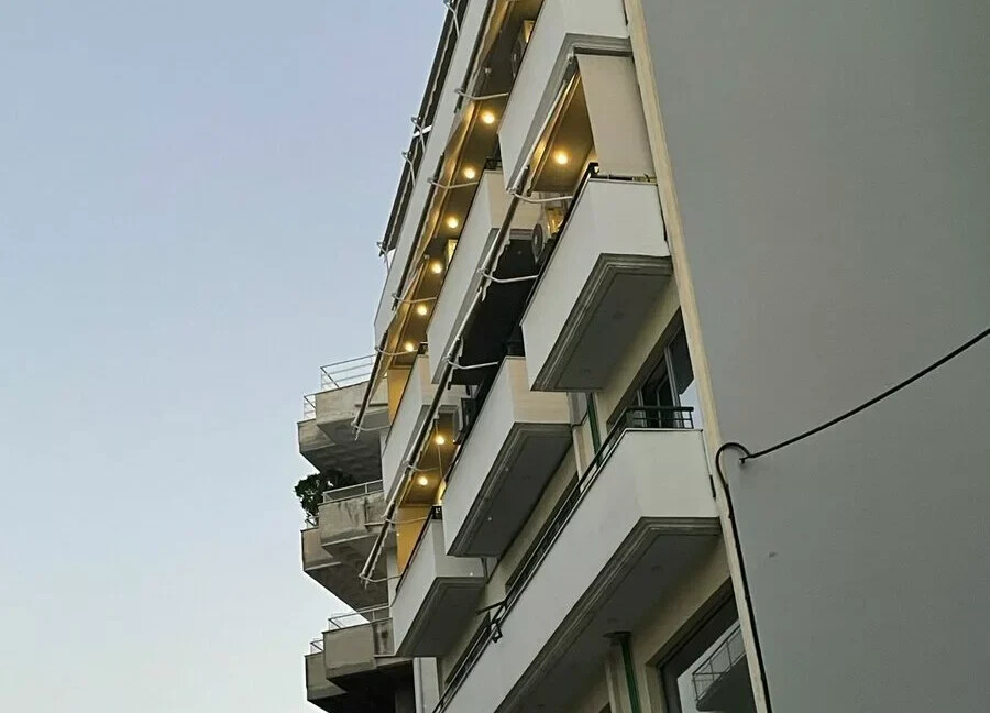 Building with 8 Fully-Equipped Suites - Ideal for Airbnb 19