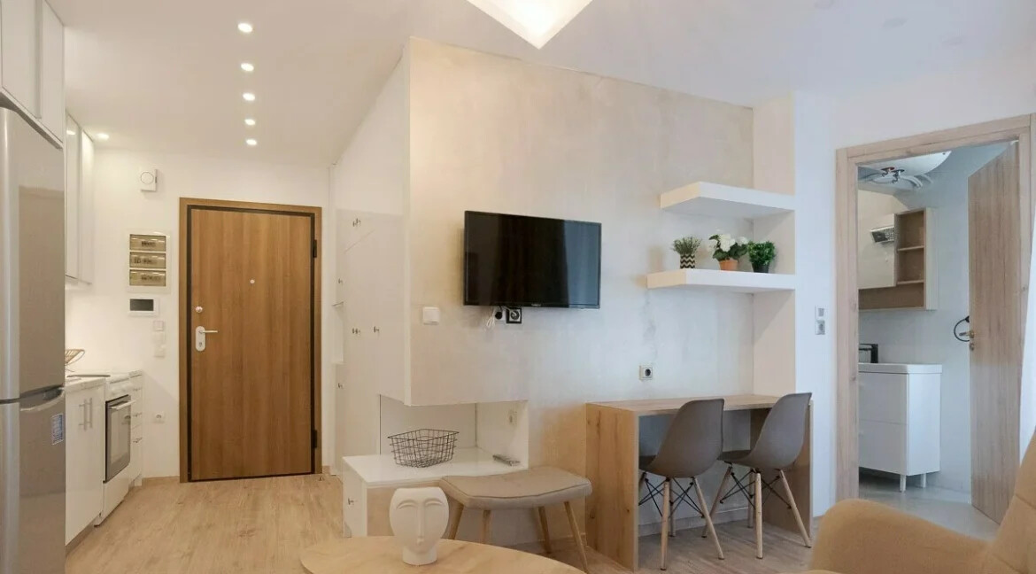Building with 8 Fully-Equipped Suites - Ideal for Airbnb 7
