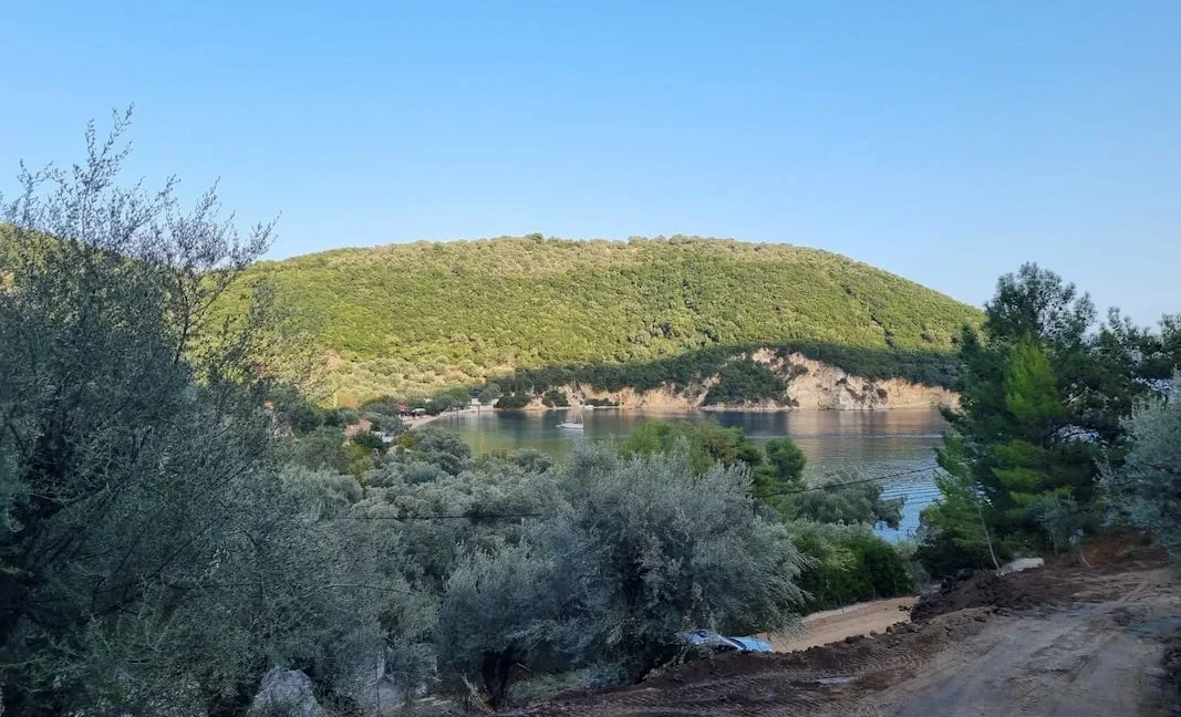 Land for sale in Desimi Bay in Lefkada 3