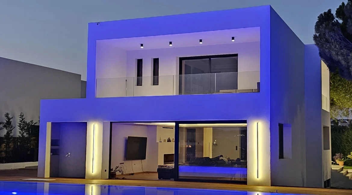 Luxury Villa for Sale in Vari, South Athens 1