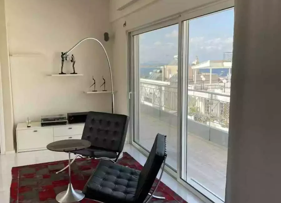  Seaside Apartment in Piraeus, Athens7