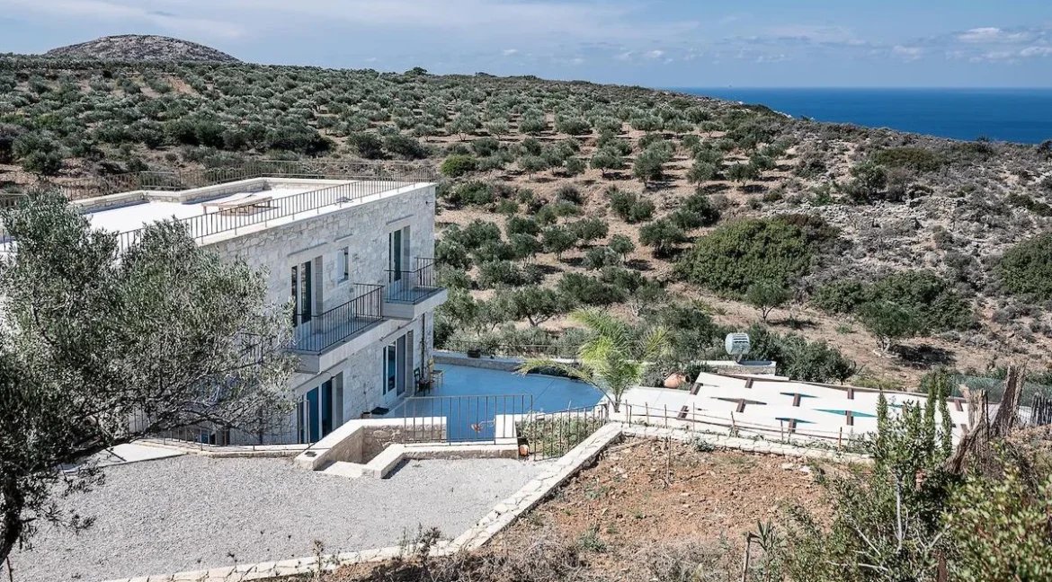 Spectacular Stone-Built Villa in Falassarna, Kissamos, Chania 5