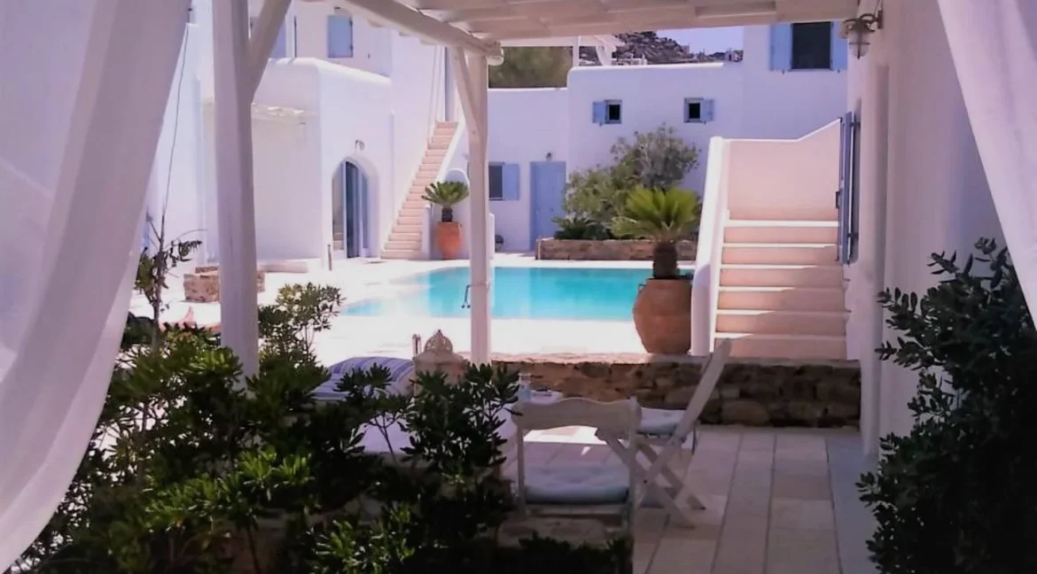 Stunning Mykonos Maisonette 26