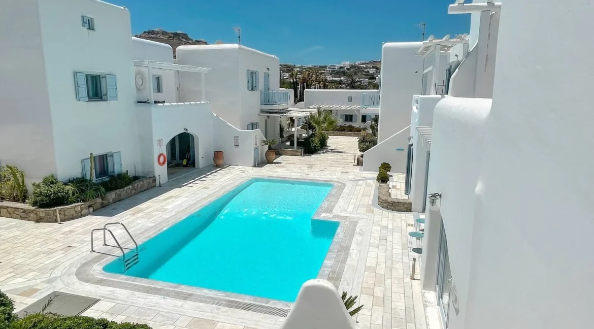 Stunning Mykonos Maisonette 29