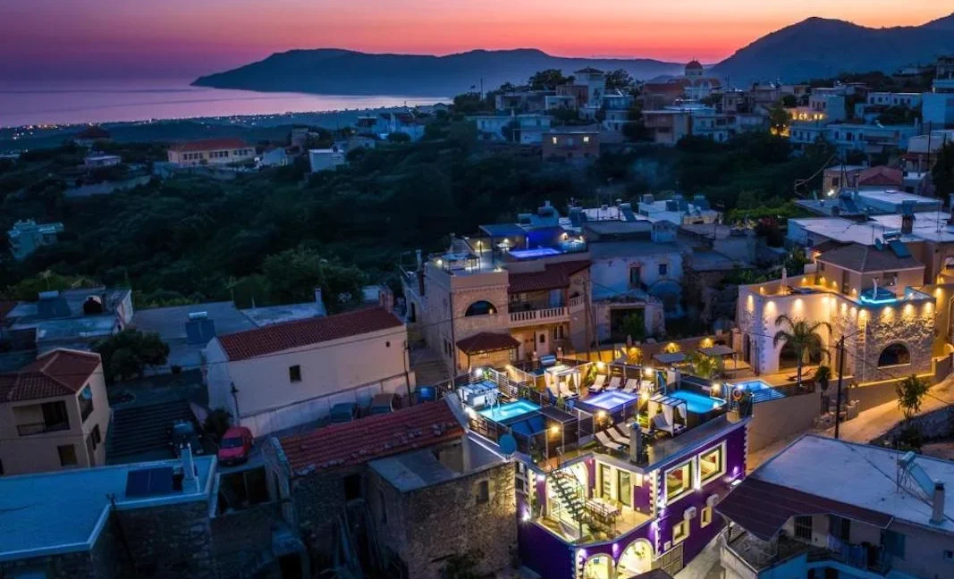 4 Apartments Property for Sale Crete, Apokoronas