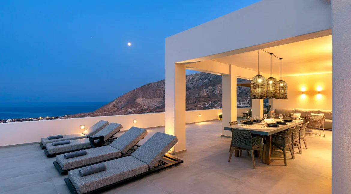 Excellent Property in Santorini, Exo Gonia 2