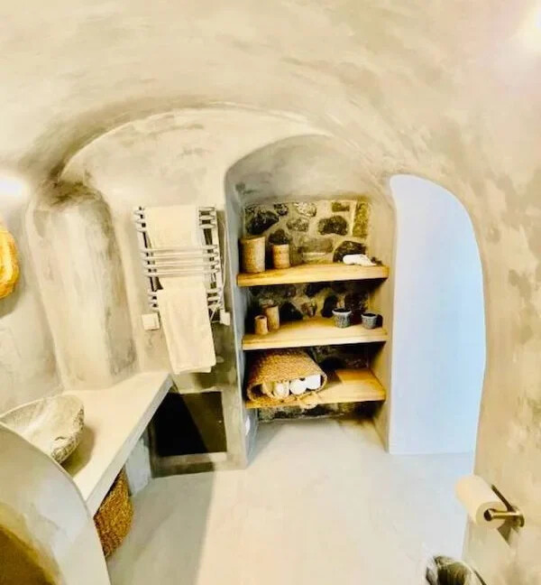 House for Sale Pyrgos Santorini 22