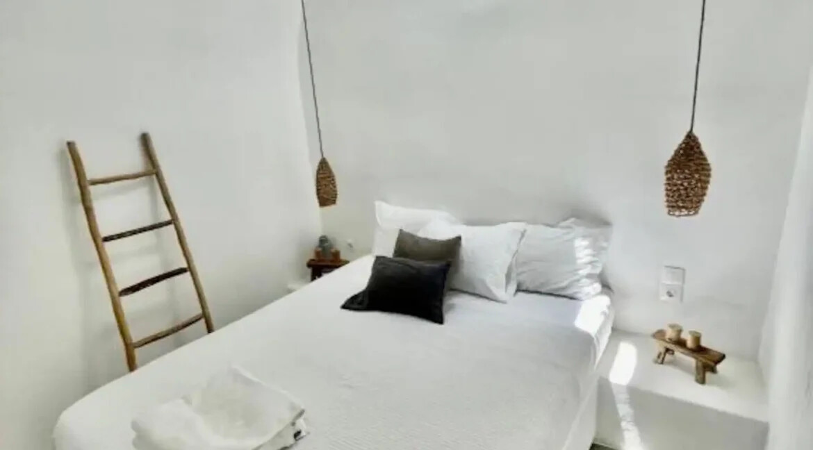 House for Sale Pyrgos Santorini 24