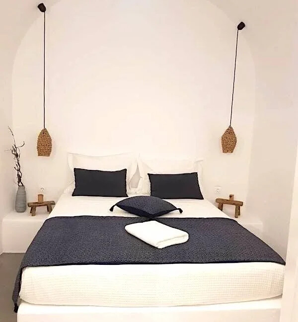 House for Sale Pyrgos Santorini 28