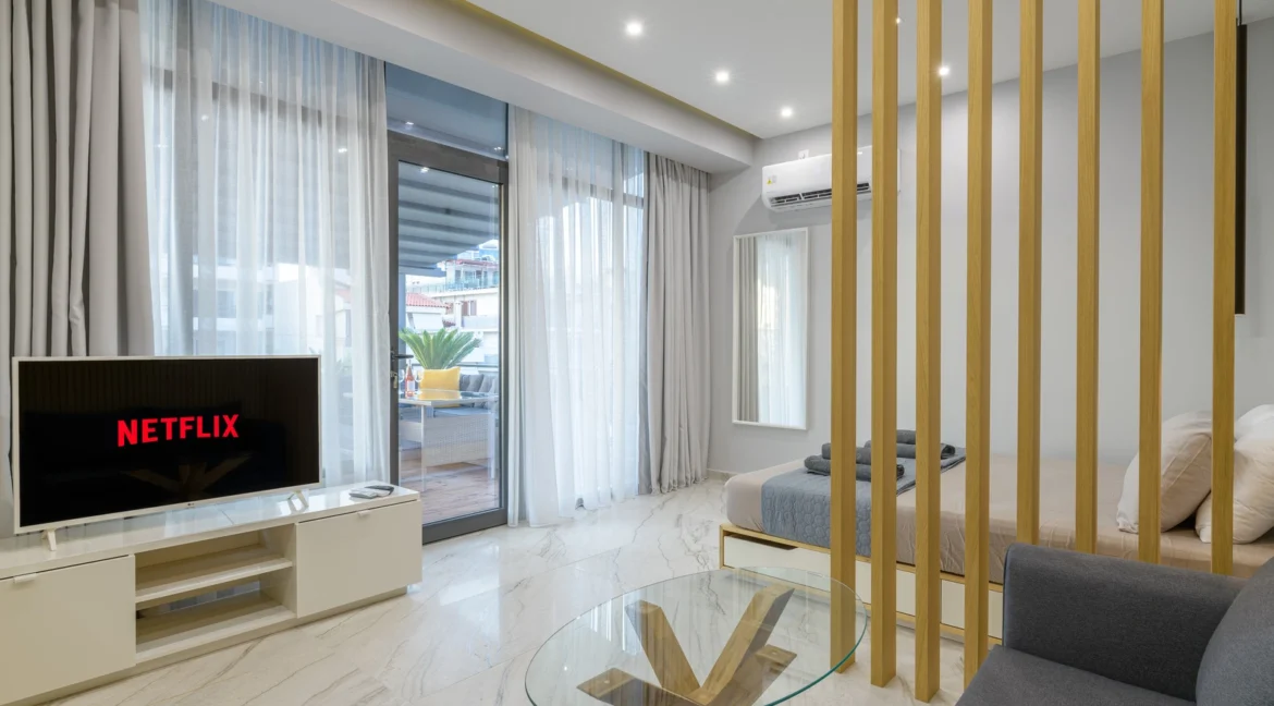 Luxurious Loft Apartment in the Heart of Athens - Argiroupoli 11