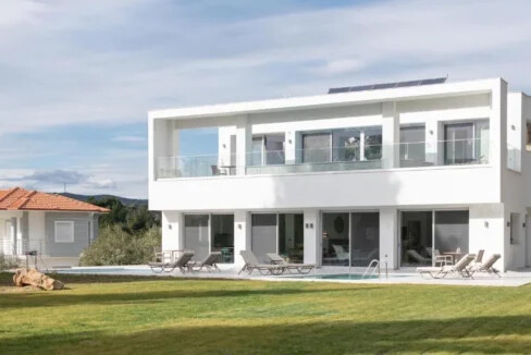 Luxury Building of 3 Maisonettes Halkidiki Property in Nikiti 2