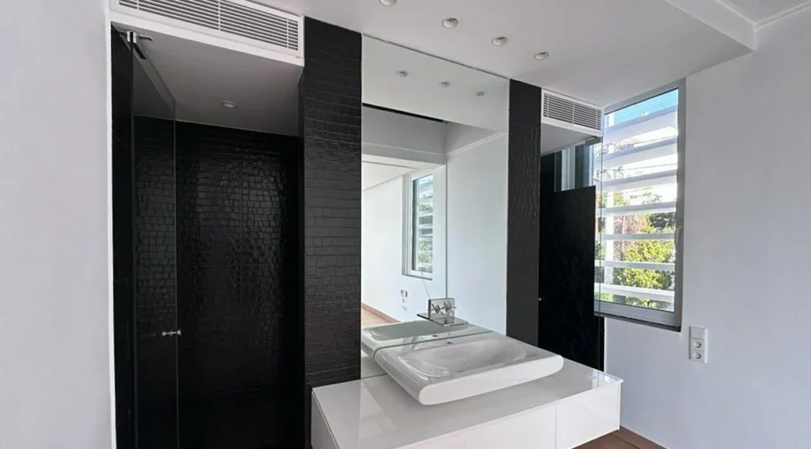 Luxury House for Sale in Panorama Voula Athens 4