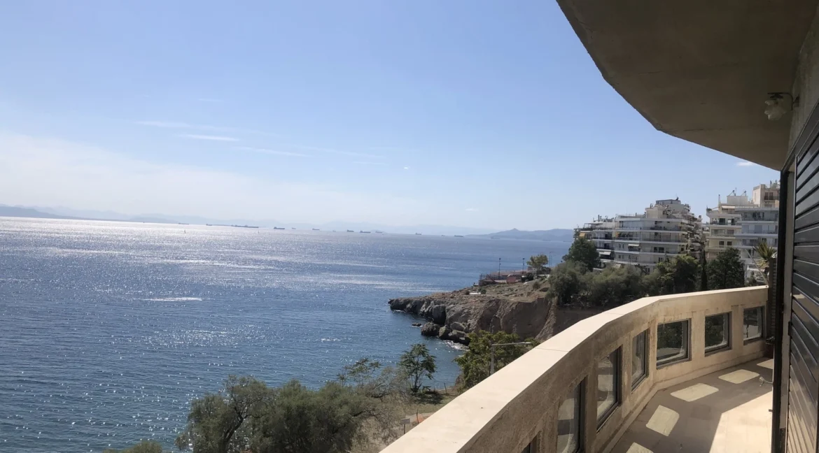 Sea View Maisonette for Sale in Piraeus, Athens