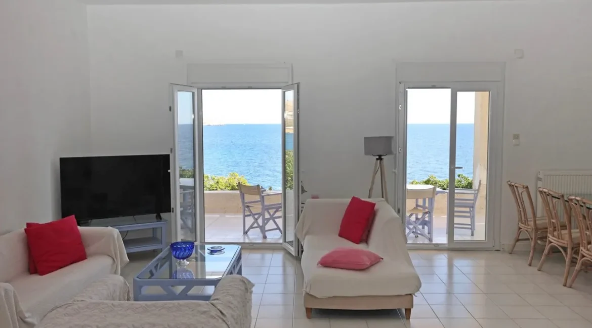 Seafront Villa for Sale in Syros 32