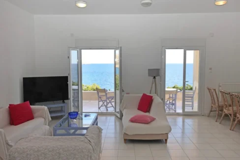Seafront Villa for Sale in Syros 32