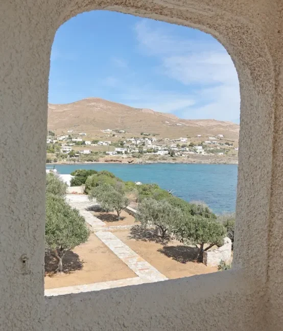 Seafront Villa for Sale in Syros 36