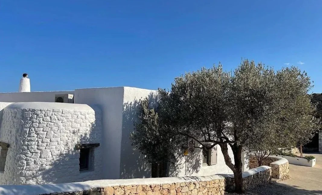 Seaside Elegance in Isterni, Paros Property 21