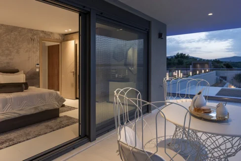 Seaside Luxury Villa with Panoramic Views in Chania, Crete 18