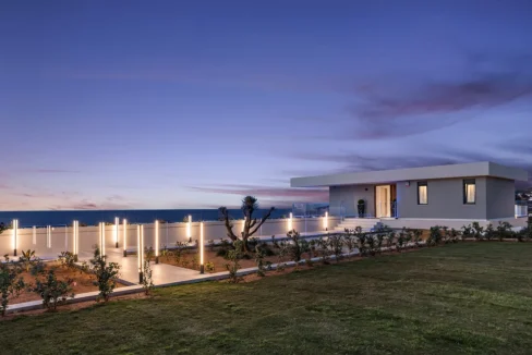 Seaside Luxury Villa with Panoramic Views in Chania, Crete 23