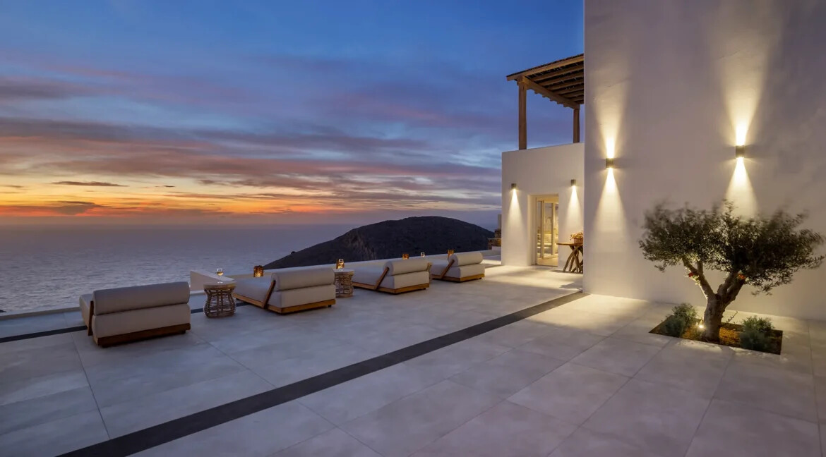 Seaview Property in Syros 14