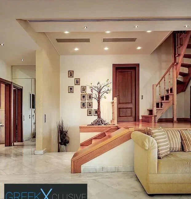 Seaview villa in Saronida, South Athens 9