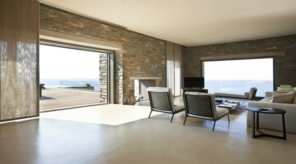 Stunning Modern Villa For Sale in Kea 10