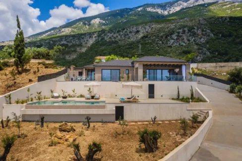 Stunning villa in Kefalonia for sale Ionio 2