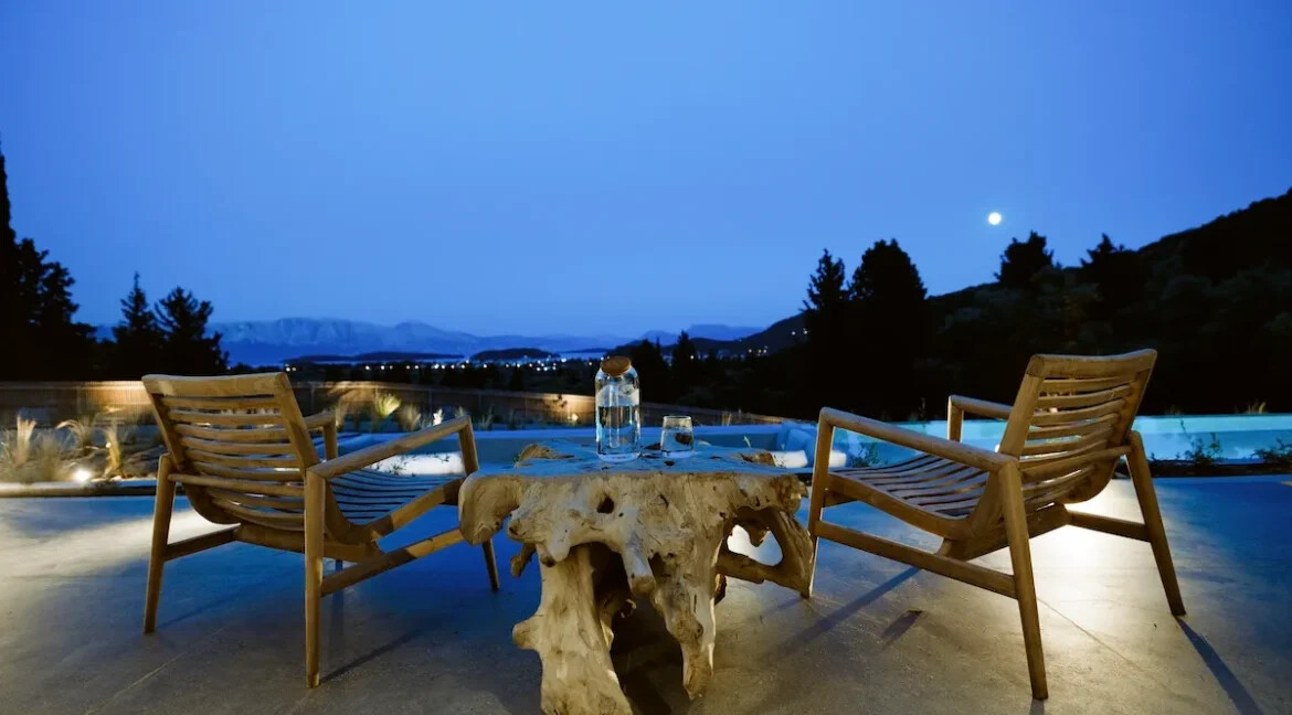 Villa in Nydri Lefkada For Sale 1