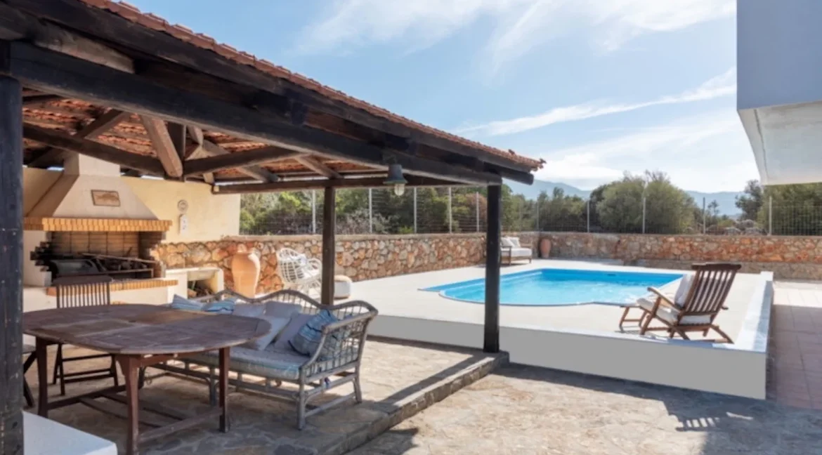 Villa with Pool & Sea Views in Agios Nikolaos Crete 3