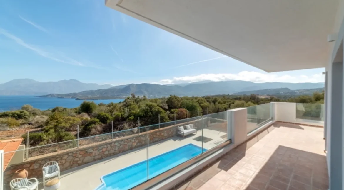 Villa with Pool & Sea Views in Agios Nikolaos Crete 31