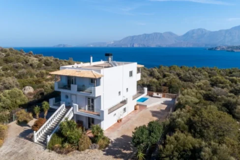 Villa with Pool & Sea Views in Agios Nikolaos Crete