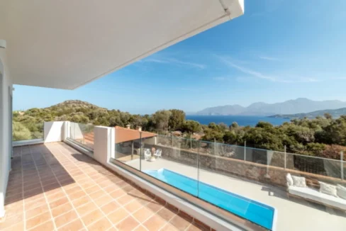 Villa with Pool & Sea Views in Agios Nikolaos Crete 7