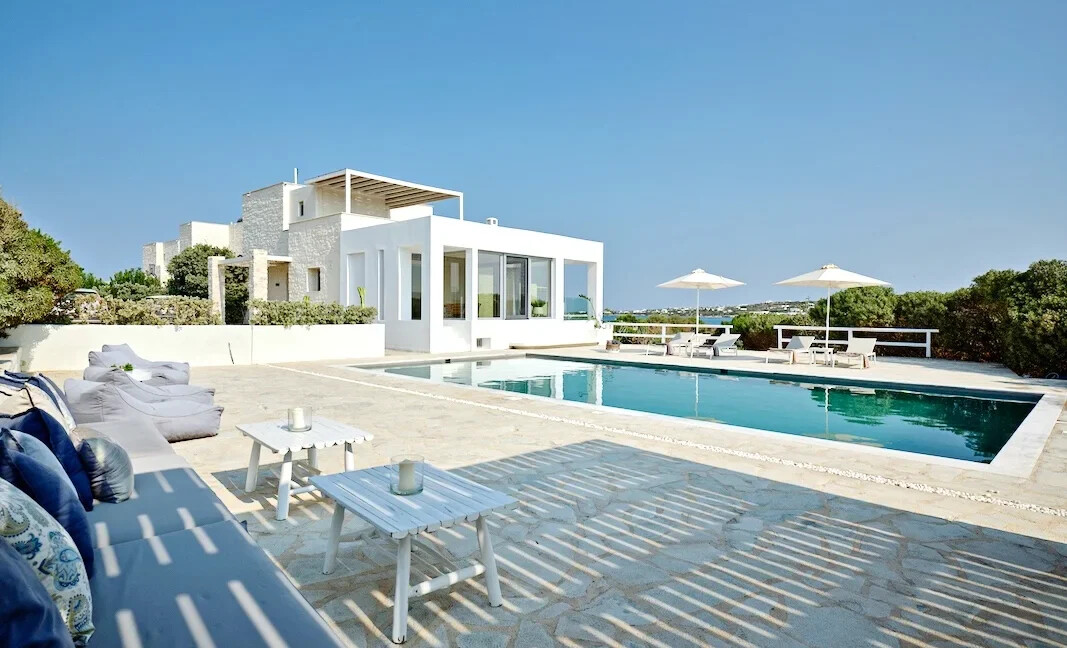 Beachfront Villa With View in Paros for Sale 6