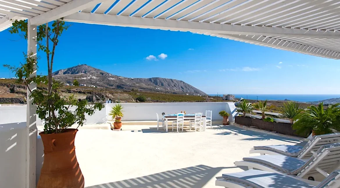 Big Estate in Santorini Megalochori for sale 33
