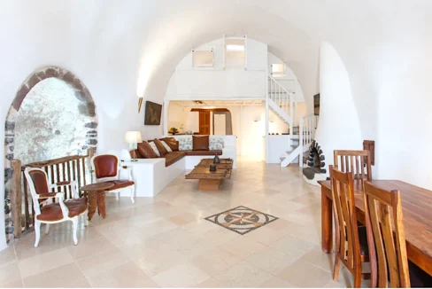 Big Estate in Santorini Megalochori for sale 5
