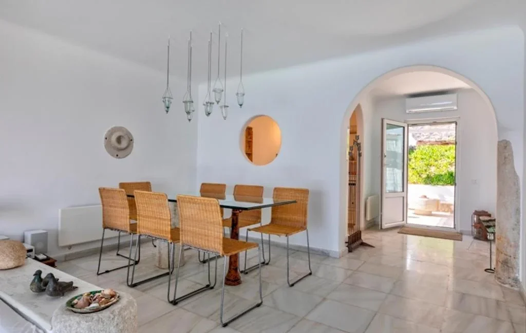 Luxurious, Boho Style villa in Ornos Mykonos 30